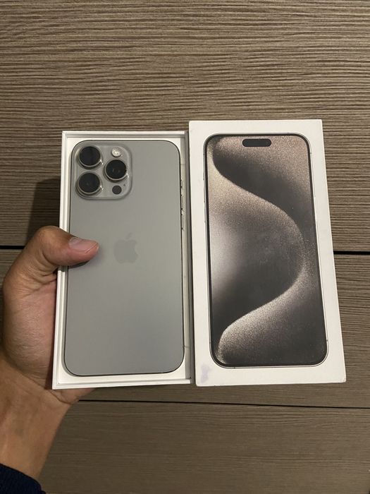 Айфон 15 про Макс с коробкой