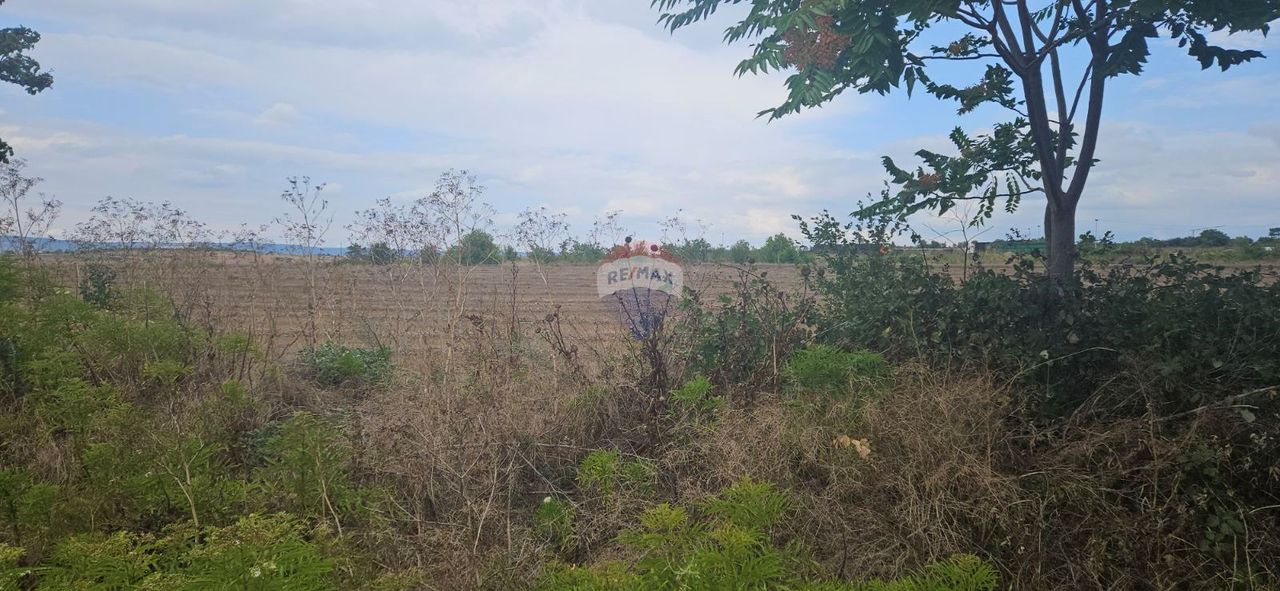 Продава се Парцел в Варна, Западна промишлена зона - 2490 кв.м за 75 €/кв.м - Снимка #6