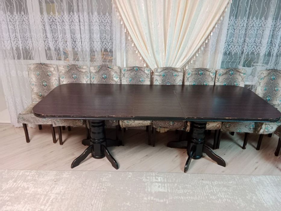 Продается стол в хорошем состоянии