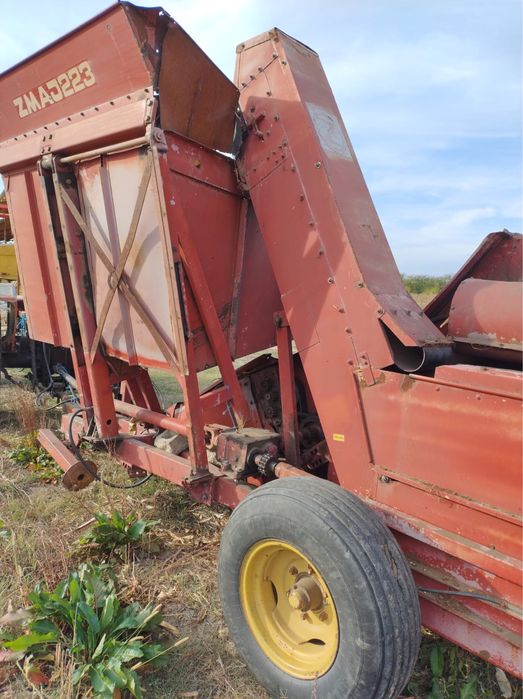 Vand culegatoare de porumb