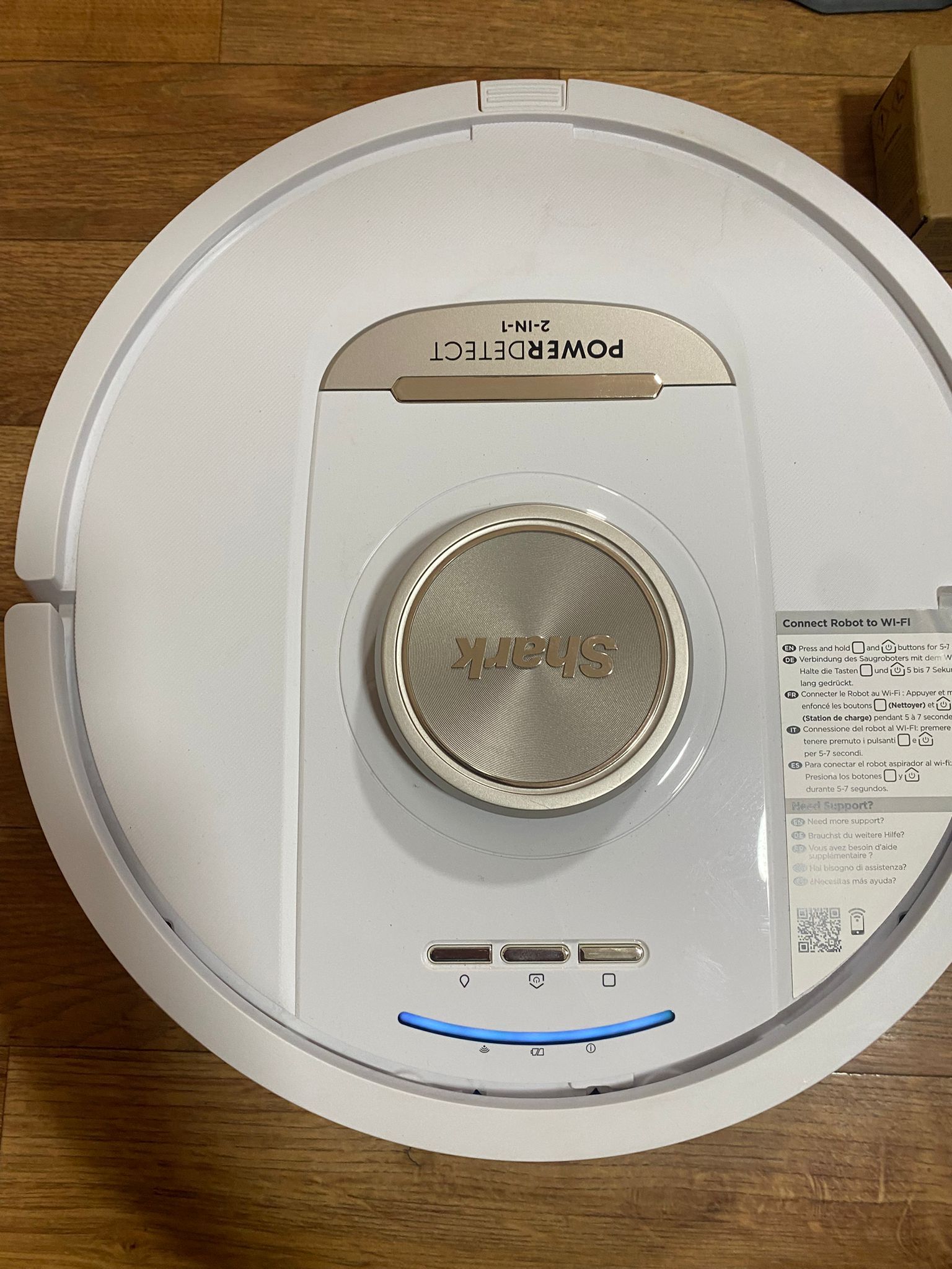 Shark PowerDetectPro 2în1 – Robot aspirator cu mop stație automată alb