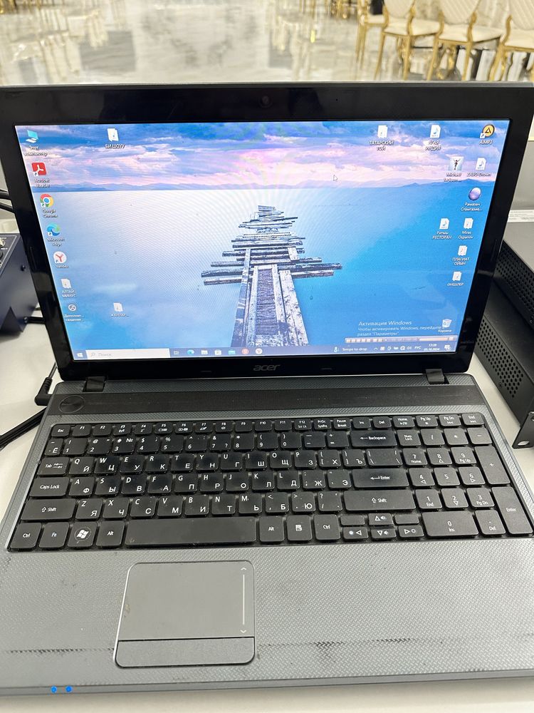 Продам ноутбук ACER в отличном состояний