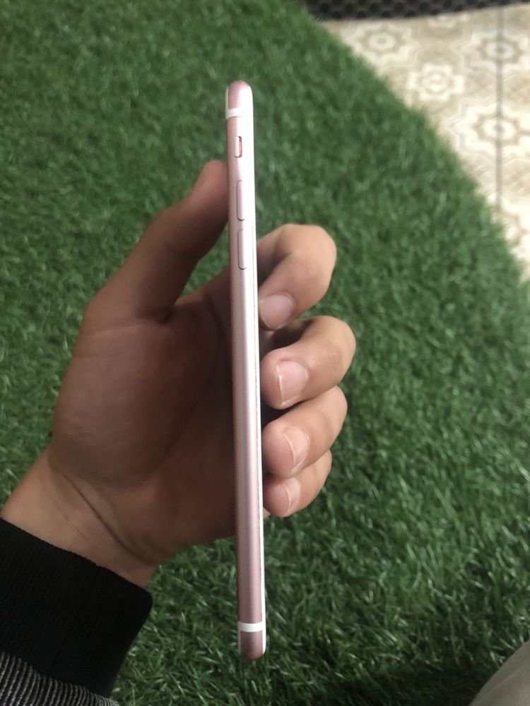 Iphone 7 plyus rose gold