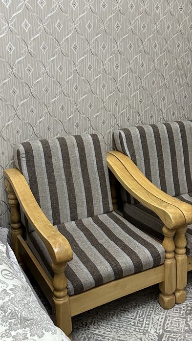 Диван и кресло из дерева