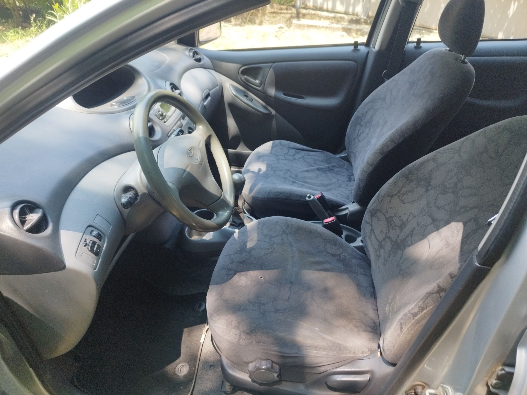 Toyota Yaris 1.0 i (2002)