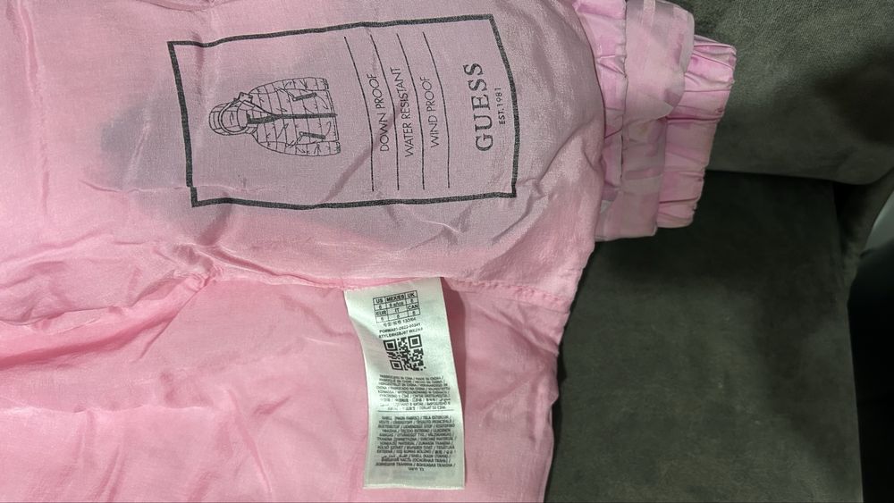 Зимно яке за момиче Guess