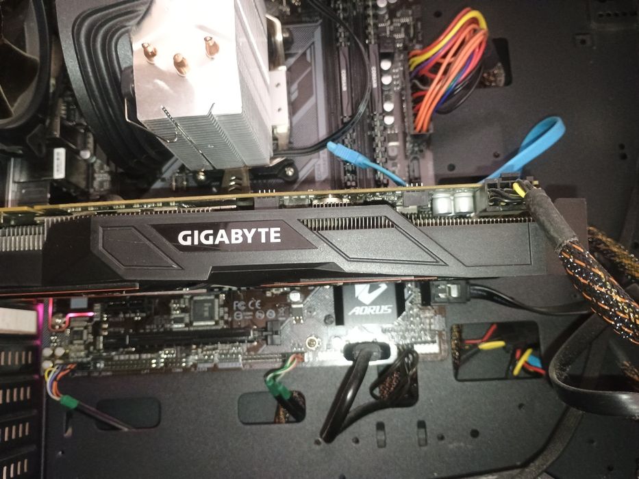 Placa video 1070. 8 g