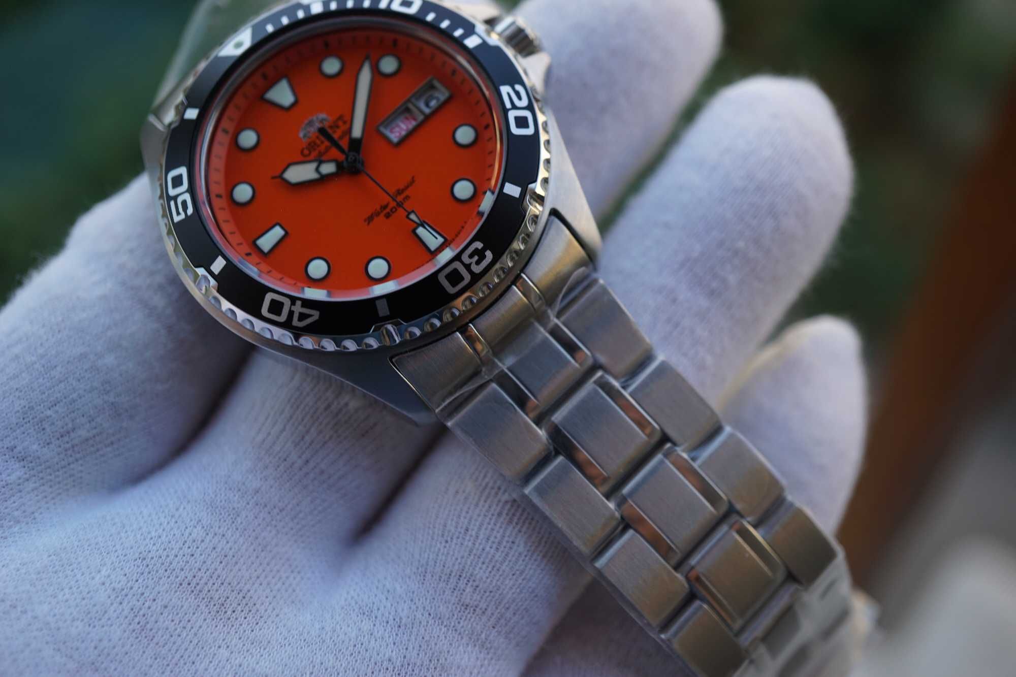 ORIENT Ray II automatic orange