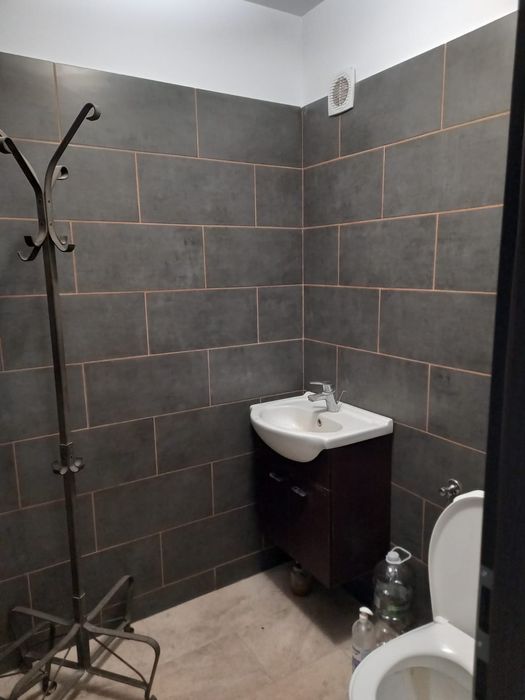 Proprietar inchiriez casa P+1+M