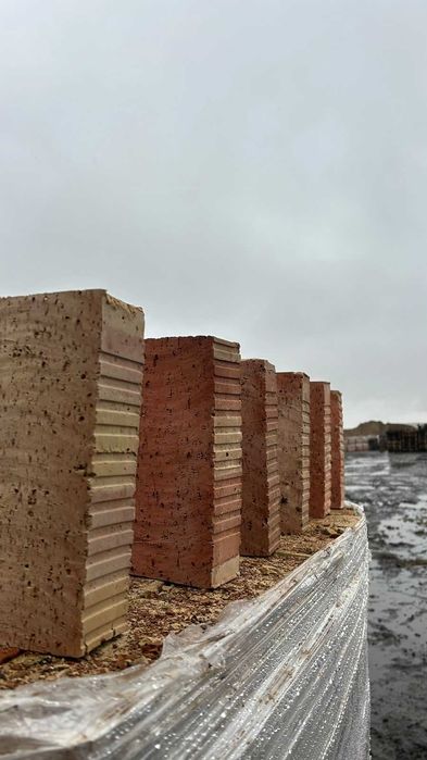 Кирпич красный одинарный керамический м-125