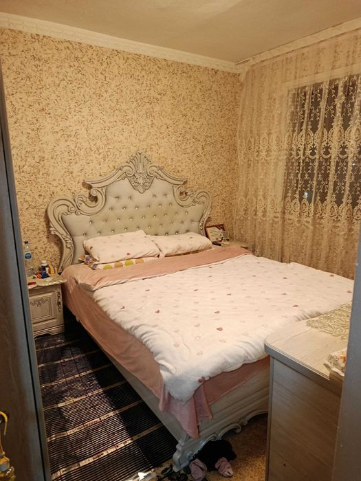 Продается 3-х комнатная квартира в центре города Бухара