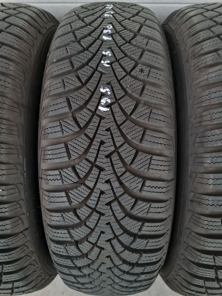Зимни гуми 4 броя GOODYEAR UltraGrip 9+ 195 65 R15 дот 3322