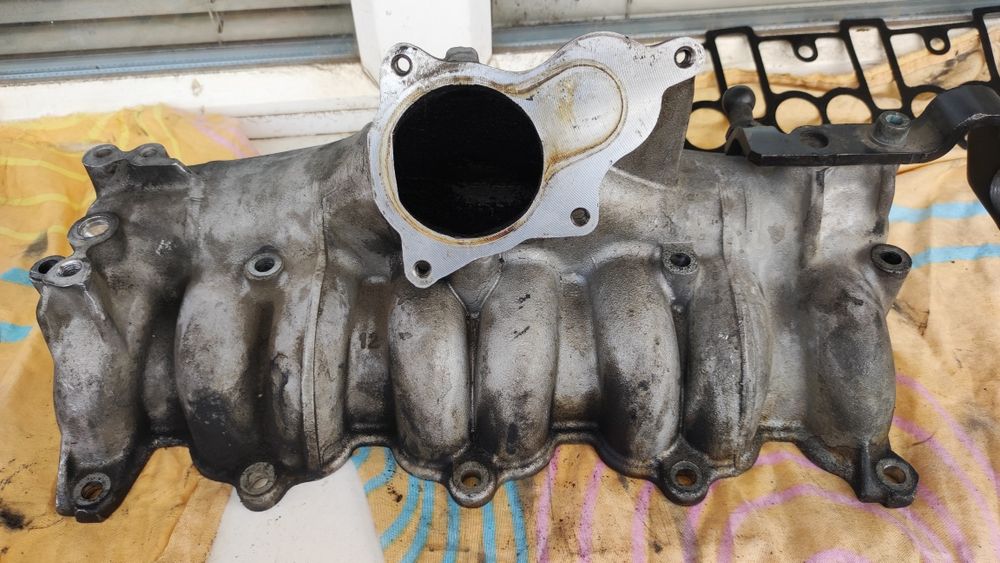 Ауди А4 (Б7) 2.0 дизел на части