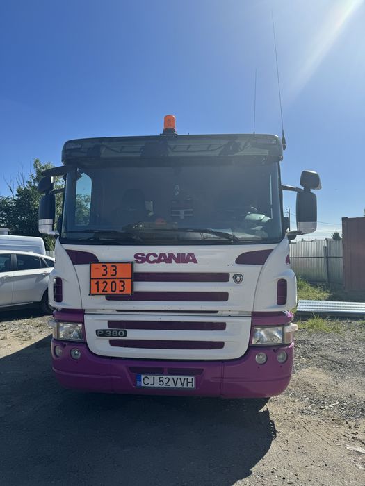 Cisterna scania cu remorca