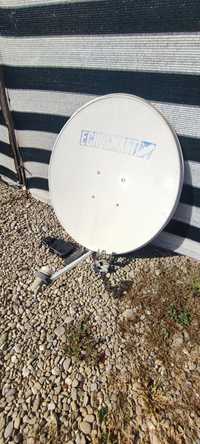 Antena satelit Digi