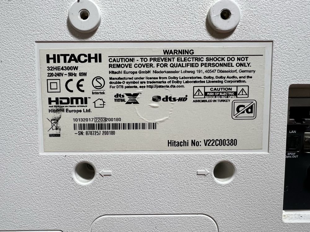 Смарт телевизор Hitachi 32HE4300W