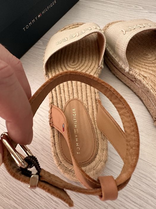 Сандали Tommy Hilfiger