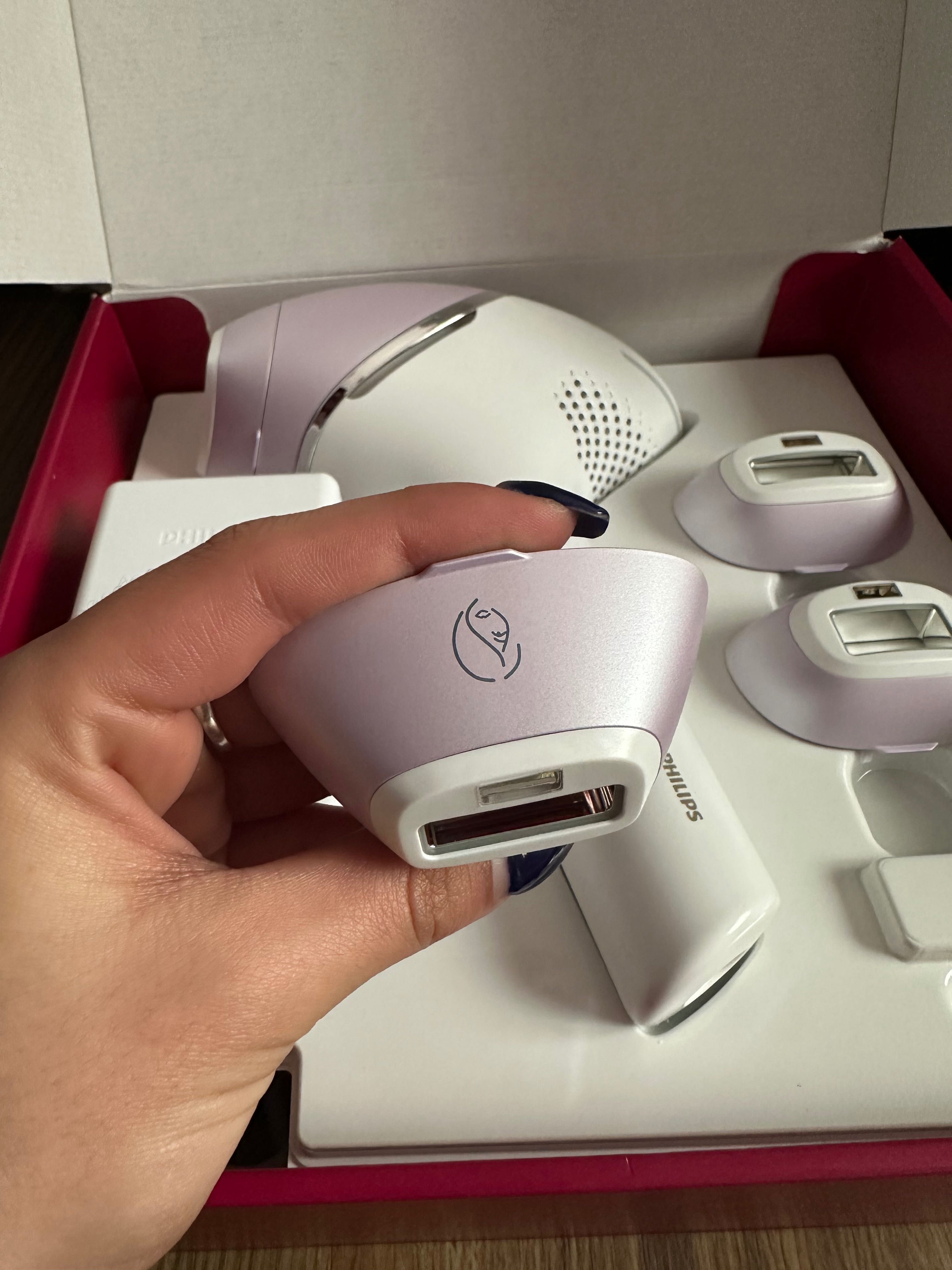 Фотоепилатор Philips Lumea