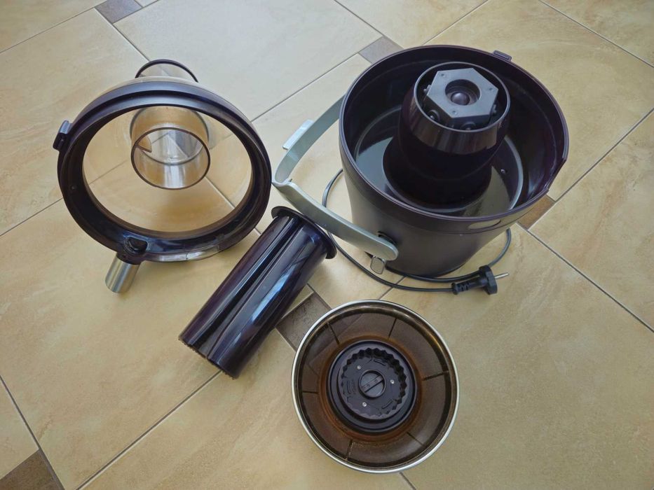 Сокоизстисквачка PHILIPS HR1869/60