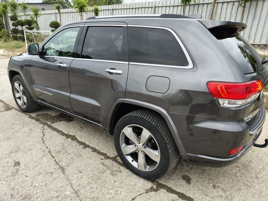 Vând Jeep Grand Cerokee 2014