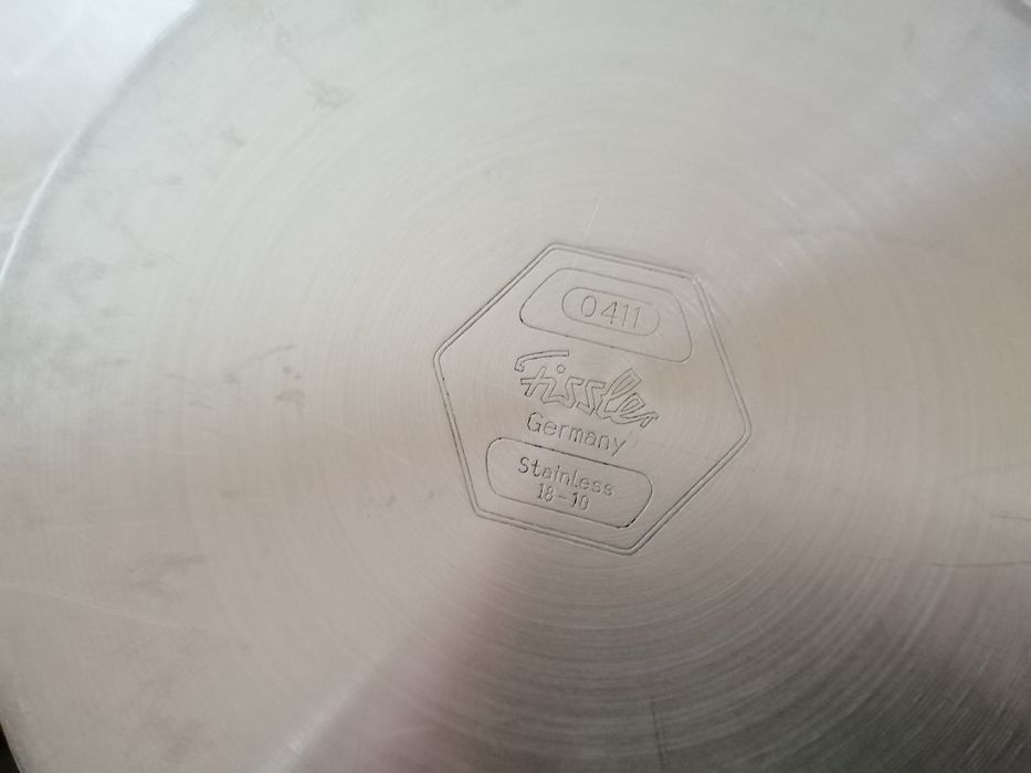 Лот от тенджери на Fisler