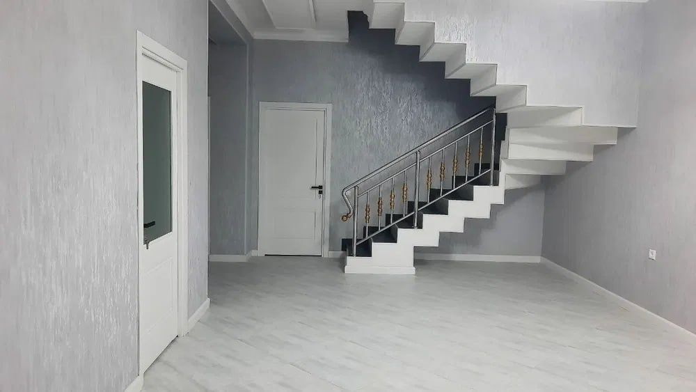 Аренда участка 6ком 2.2 соток. Под бизнес.  Учтепа клиника Олам