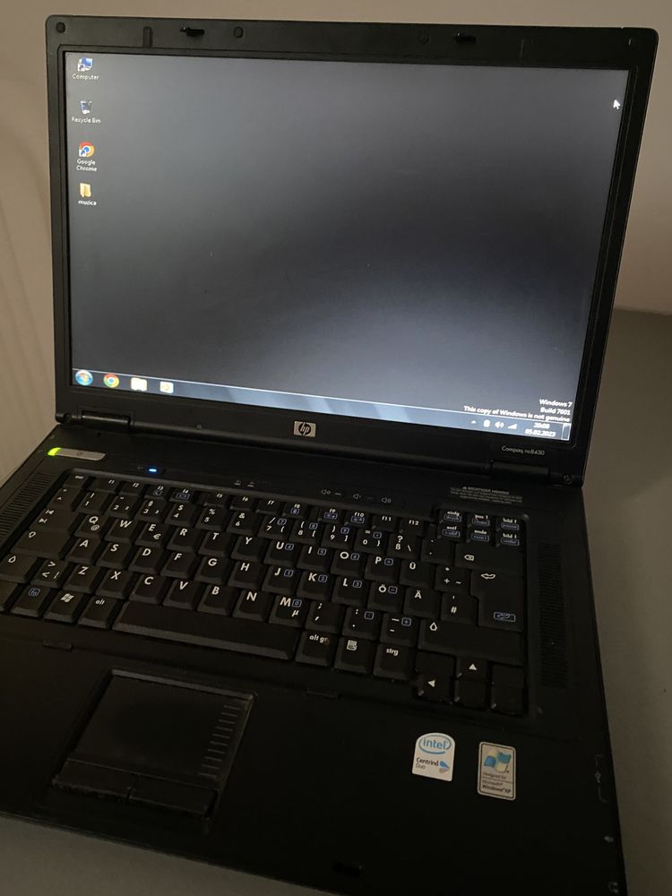 Laptop HP Compaq nc8430