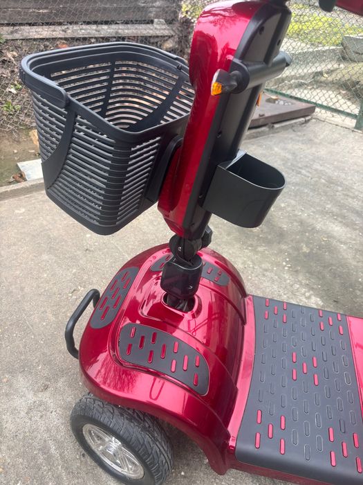 Електрическа инвалидна четириколка в гаранция