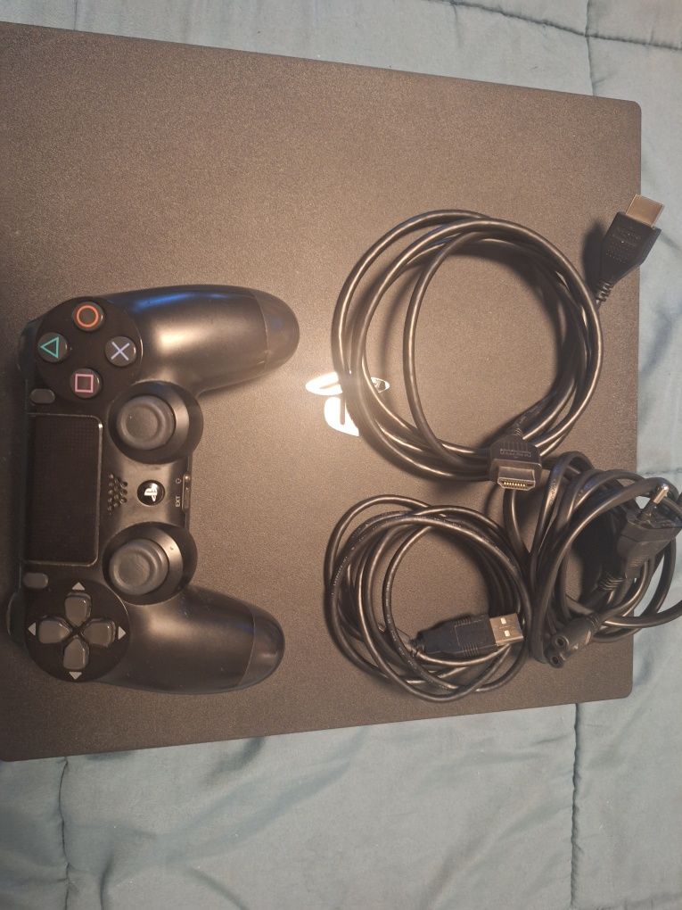 Playstation 4 pro + 1 джойстик