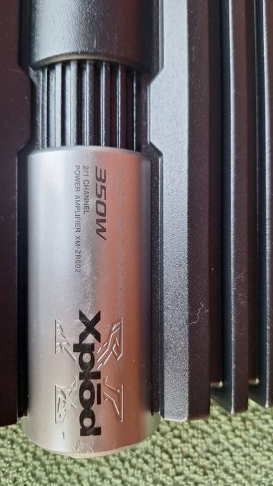 Oferta 170 lei Amplificator Sony ,alpine kicker