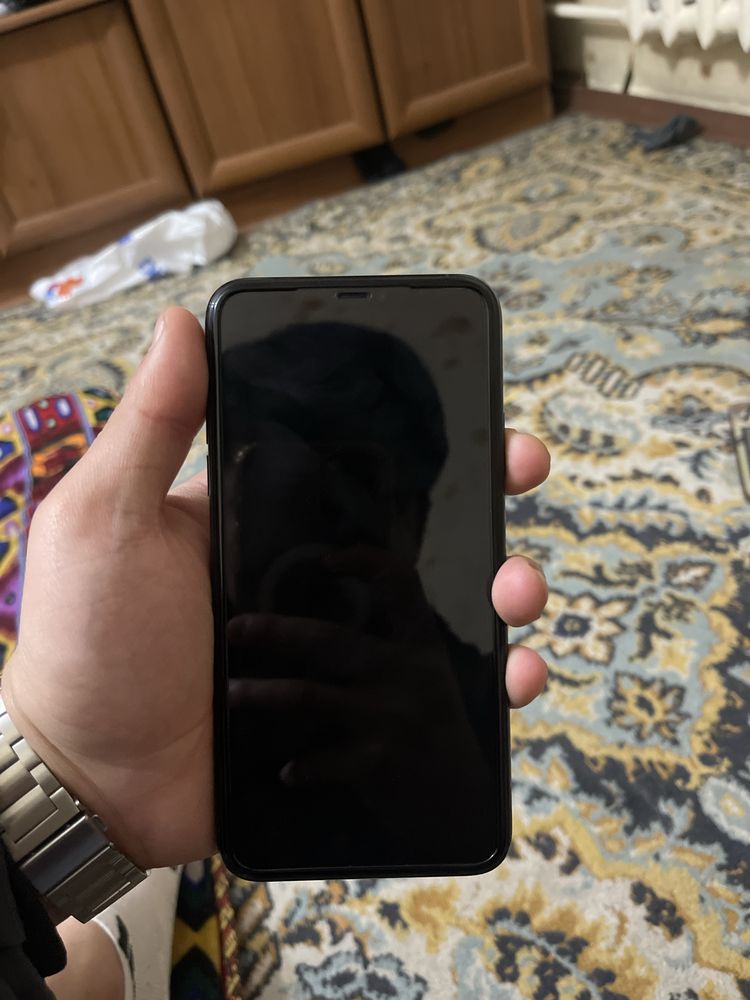Срочно продаю Айфон 11 pro max