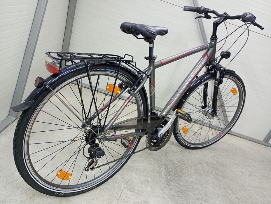 Vând bicicletă bărbați BBF,roți 28,cu 21 vit,stare f buna !