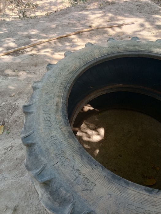 Traktor baloni sotiladi donasi 1 milyon