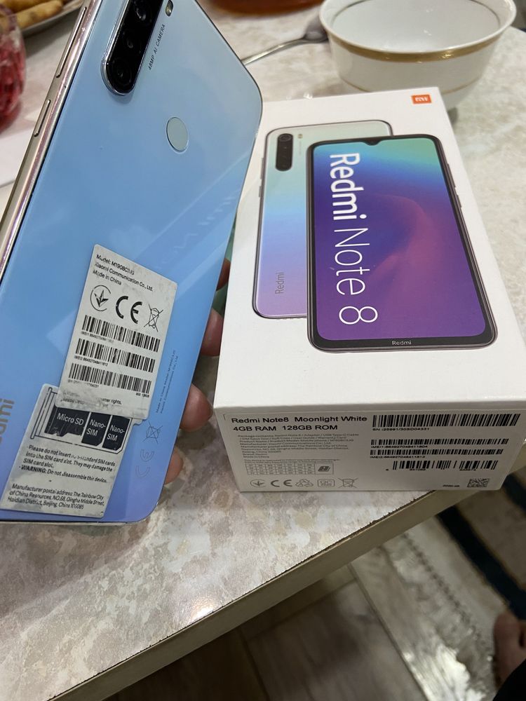 Продаю смартфон Redmi Note 8