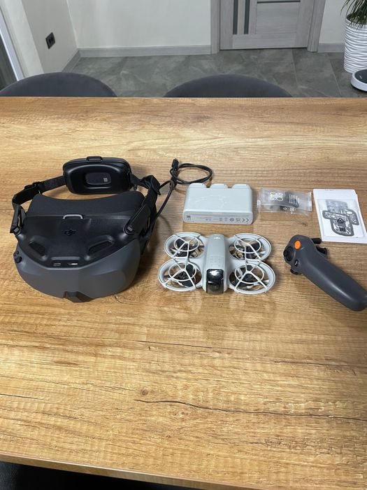 Drona Dji Neo Fly More Combo + Dji Goggles N3