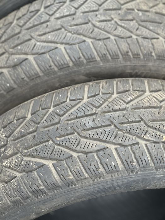 Гуми Taurus 215/55 R16 – добър грайфер, DOT 26/18