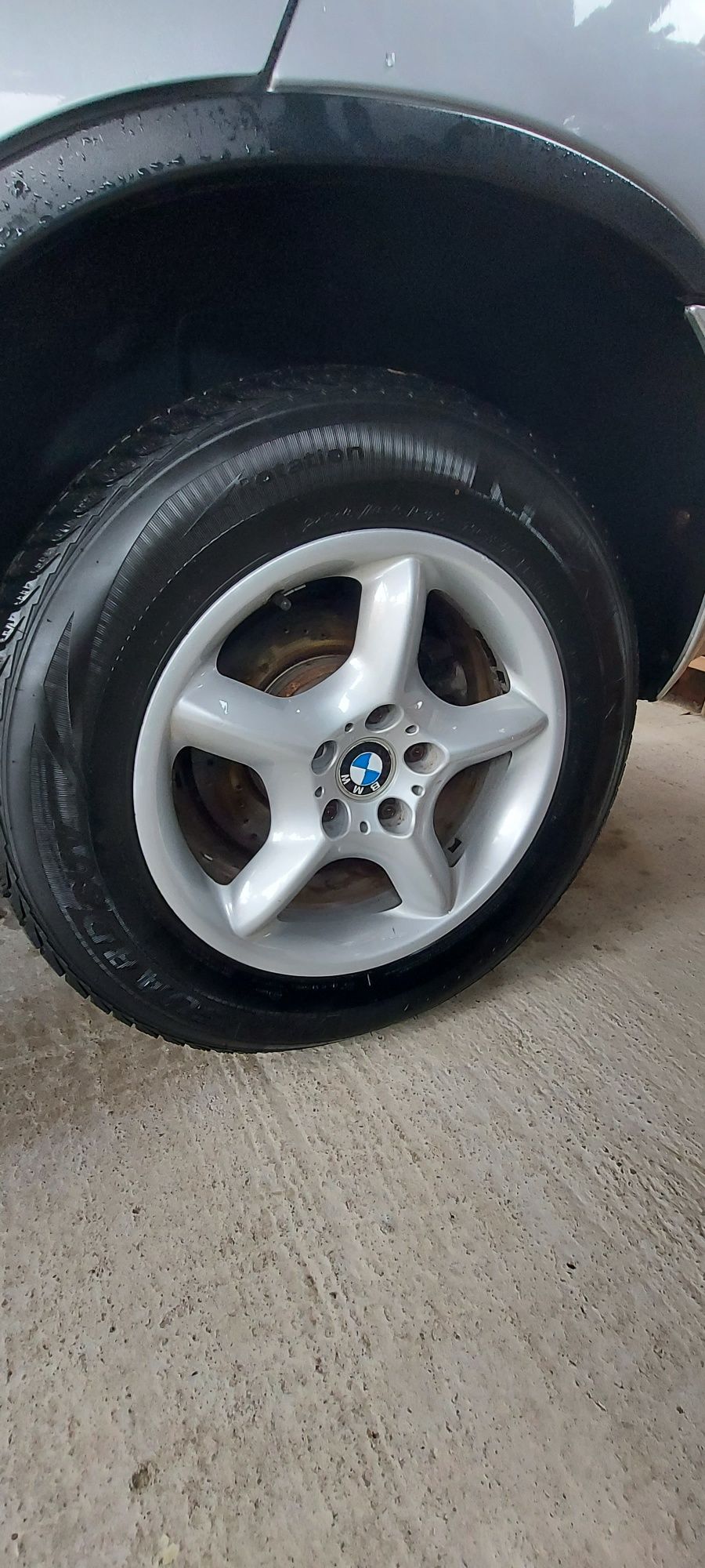 Roti 17 BMW 5x 120 originale cu cauciucuri f. Bune de iarna