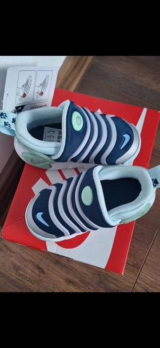 Adidasi nike marimea 22