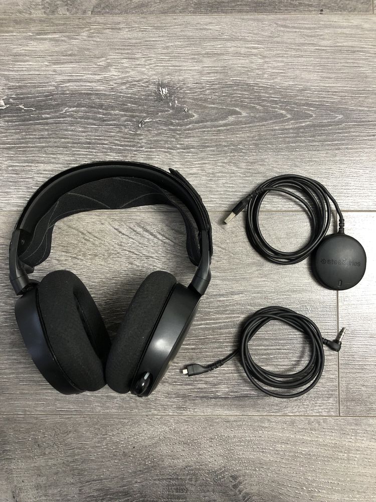 Наушники SteelSeries Arctis 7