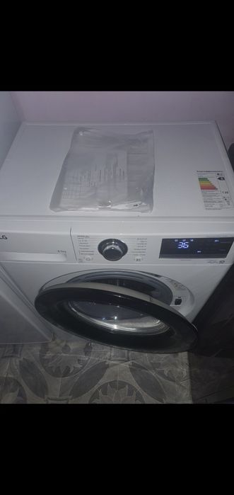 Stiralni mashina avtomat  Lg 8.5 kg wifi  sensrni upravleni
