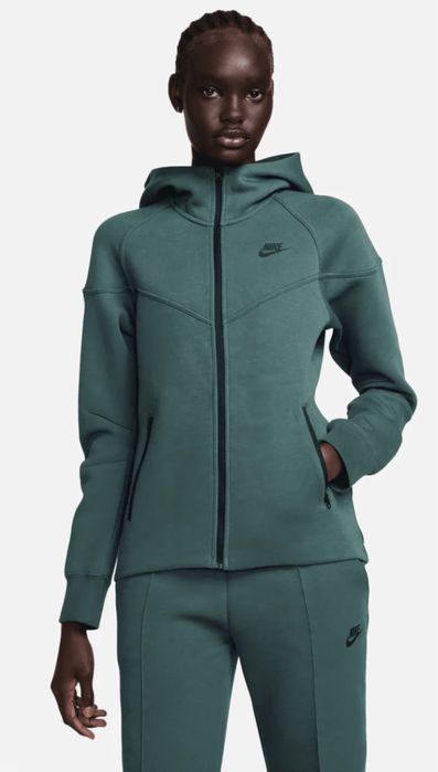 Дамски Nike tech fleece