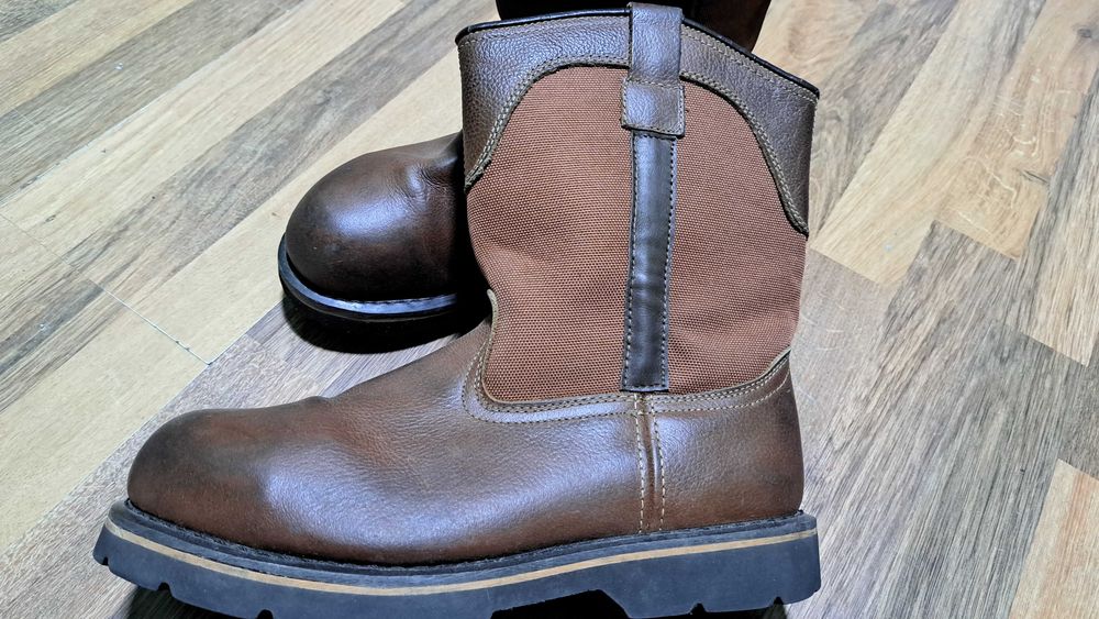 Работни с бомбе,кожени,нови-различни чифтове,размери от 38 до 48 номер