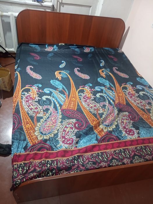 Кровать с матрасом двухспалка