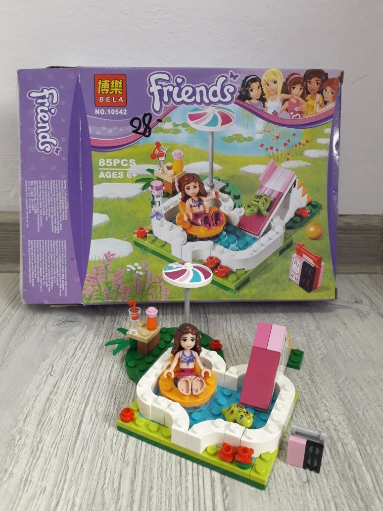 Lego friends, playmobil, bela friends, my little pony