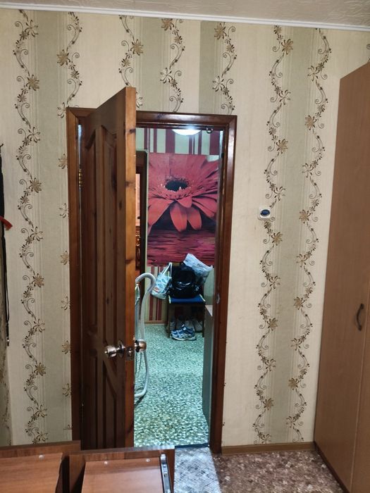 Продам квартиру возле ТЦ "Сибирь"