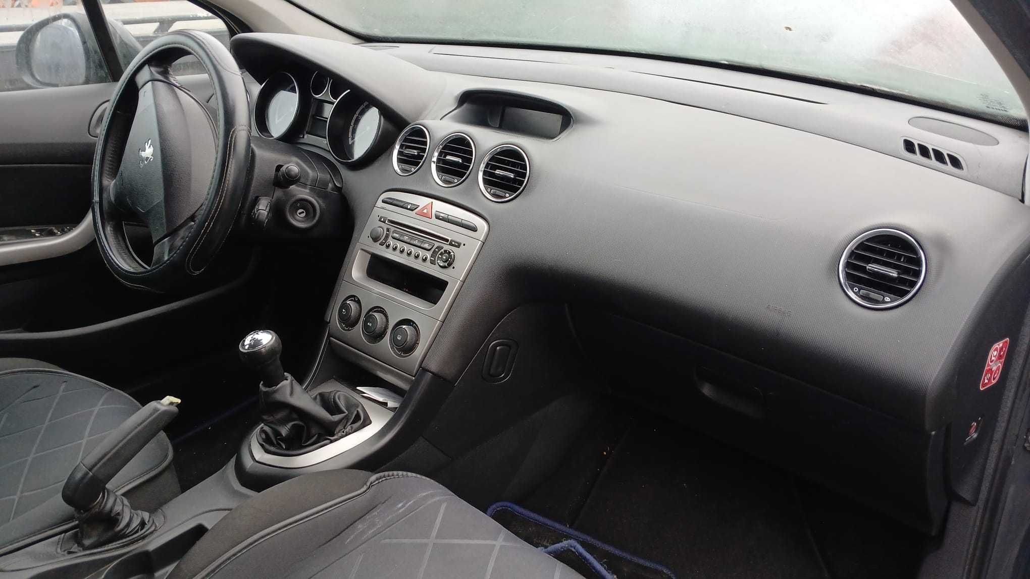 Dezmembrez Peugeot 308 SW-1.6 HDI Din 2010-9HX