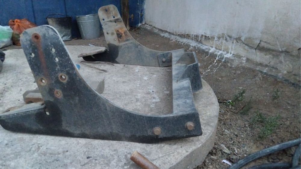 Продам фаркоп на газель в хорошем состояние.