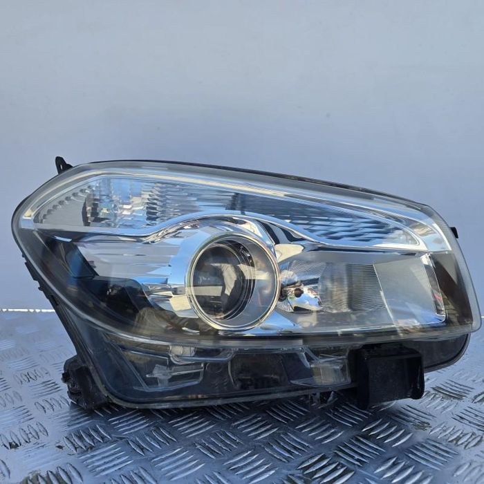 Far dreapta cu lupa Nissan Qashqai facelift NJ10