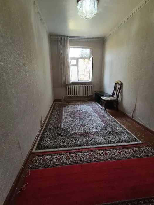 Продается 2-комнатная квартира в Чиланзаре, 2-й квартал, 45 кв.м 2/4/4