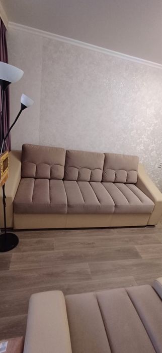 Продам диван и два кресла в отличном состоянии без потертостей